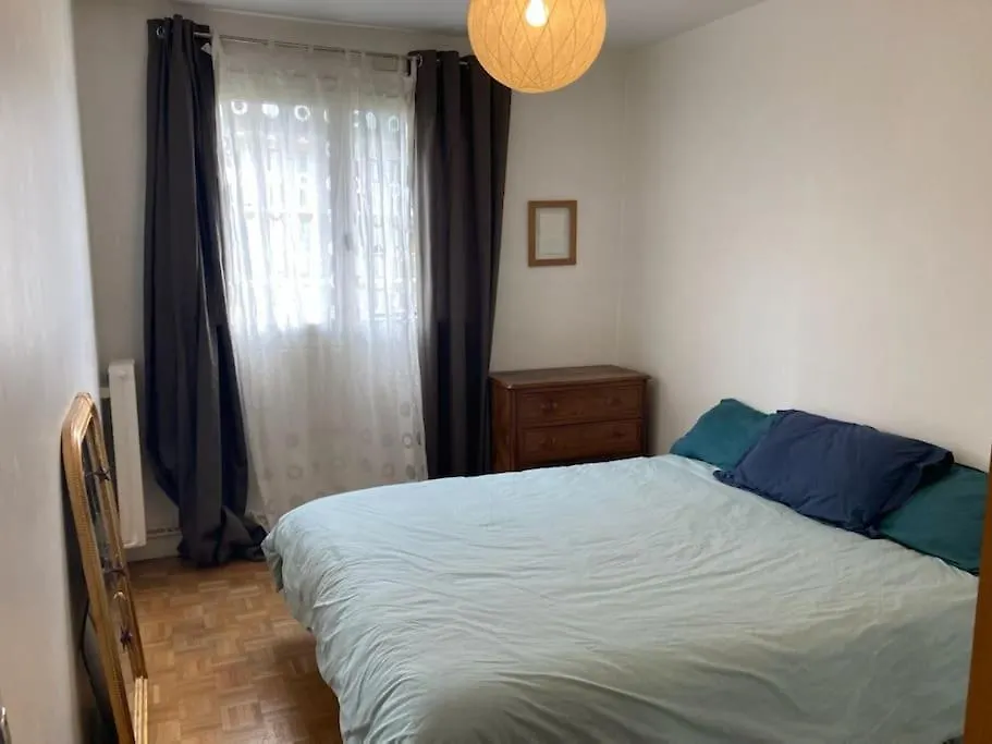 2 Bedroom With Balcony / Park Buttes Chaumont /jourdain Paris