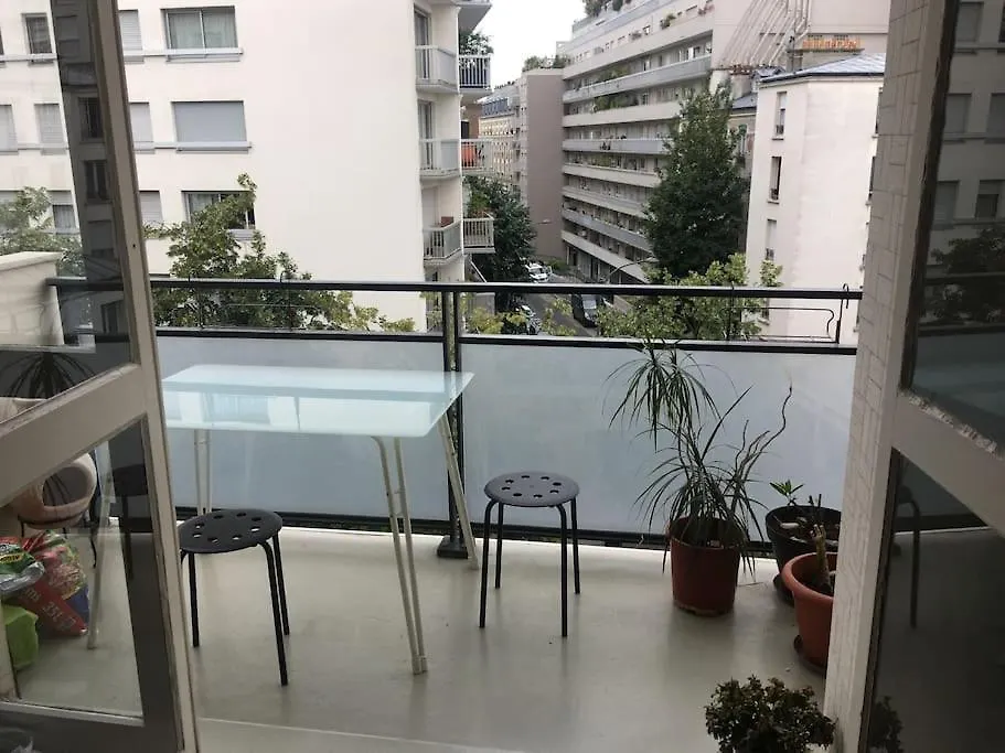 2 Bedroom With Balcony / Park Buttes Chaumont /jourdain Apartment
